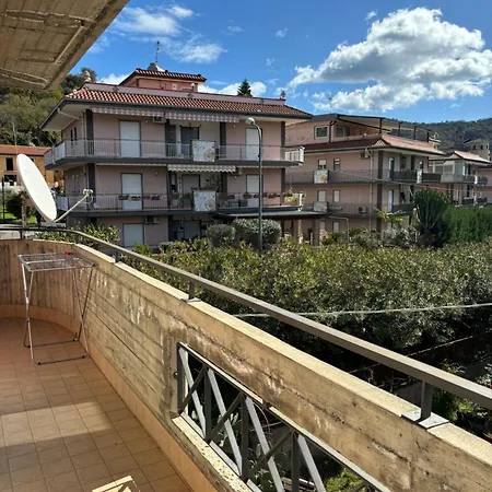 Il Sole Dell'alcantara Apartman Gaggi